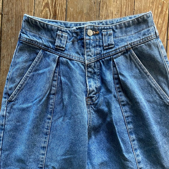 Vintage Jordache mom jeans - Picture 3 of 5